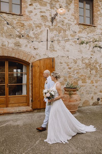 Fotógrafo de casamento Julia Hautojärvi (juliahautojarvi). Foto de 9 de abril