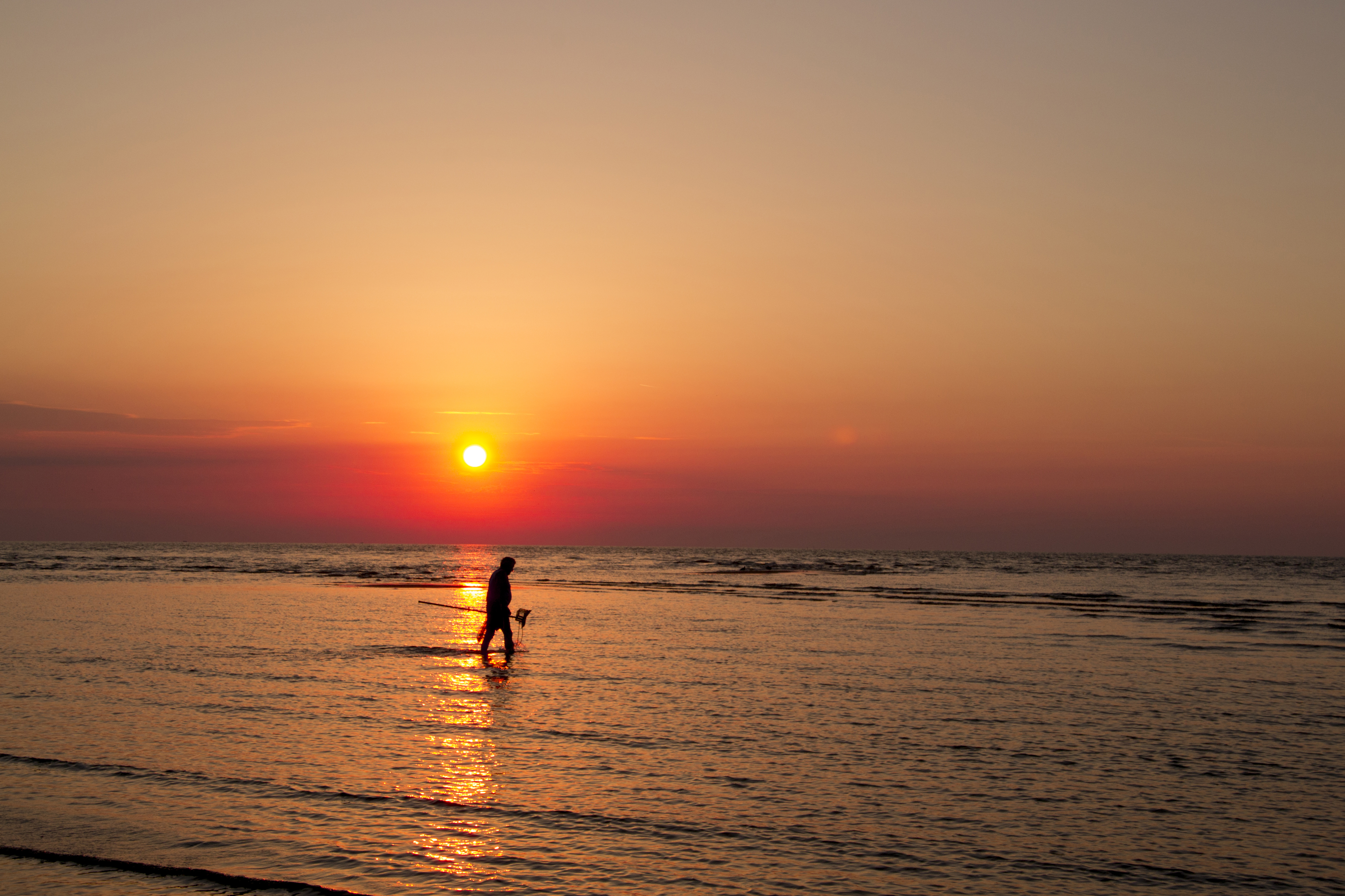 pescatore all'alba ... di paolo_ross