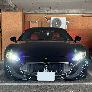 グラントゥーリズモ MGTA1