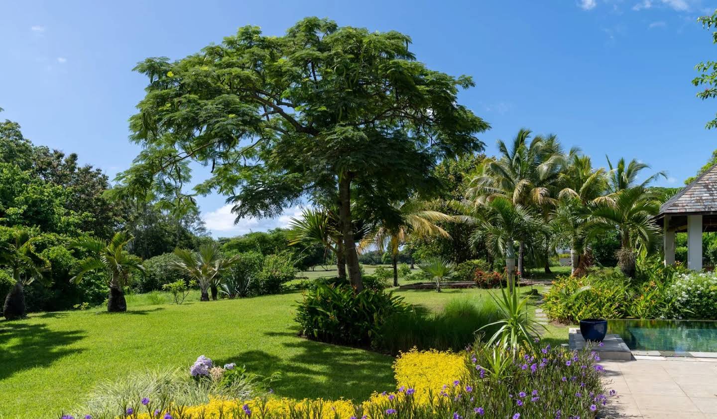 Villa avec piscine Beau Champ