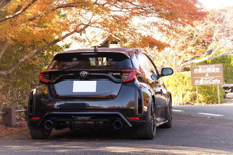 GRヤリスの紅葉・嵐山高雄パークウェイに関するカスタム事例の投稿画像2枚目