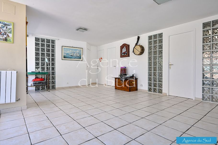 Vente villa 6 pièces 197 m² à Carnoux-en-Provence (13470), 599 000 €