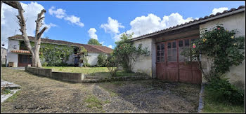 maison à Saint-Jean-d'Angély (17)