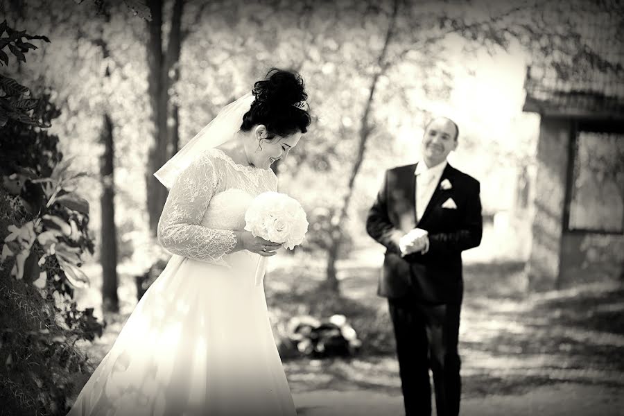 Fotografo di matrimoni Maria Svecova (mayaphotolevice). Foto del 8 maggio 2019