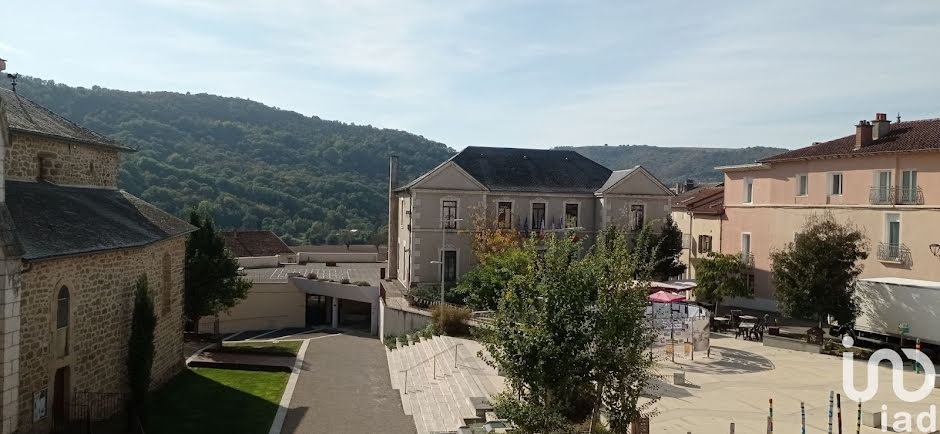 Vente maison 4 pièces 82 m² à Livinhac-le-Haut (12300), 65 000 €