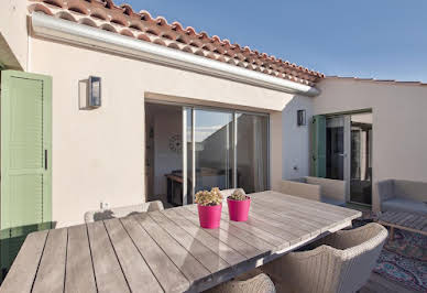 Apartment with terrace and pool 5