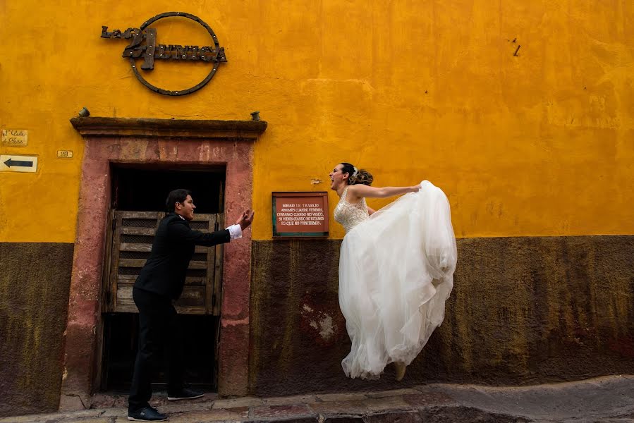 Wedding photographer Oscar Escobedo (oscarescobedo). Photo of 6 April 2018