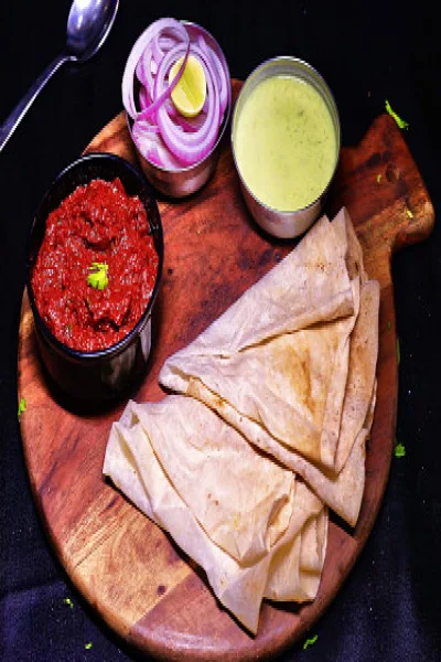 Beetroot Gravy [300ml] Masala With 2 Rumali Roti