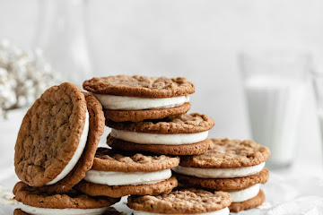 Copy Cat Oatmeal Cream Pie