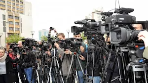 NUNS: Vlasti moraju svim novinarima obezbediti izveštavanje