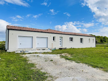 maison à Saint-André-de-Lidon (17)