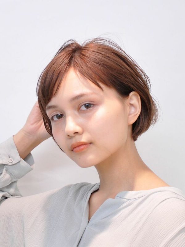 大人女性におすすめの前髪短めボブ 21 個性的なおしゃれスタイル集 Trill トリル