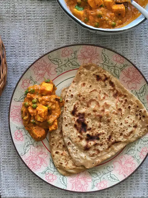 Aloo Pyaaz Paratha