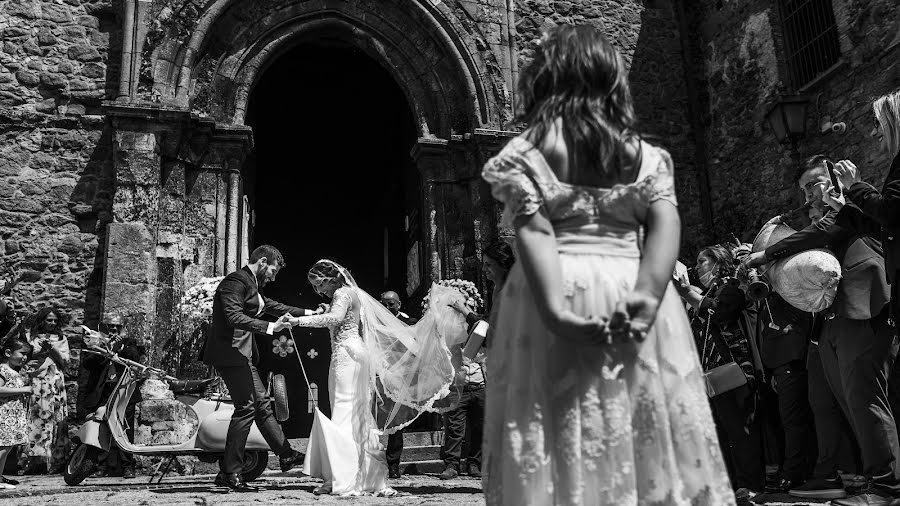 Wedding photographer Leonardo Scarriglia (leonardoscarrig). Photo of 25 May 2022