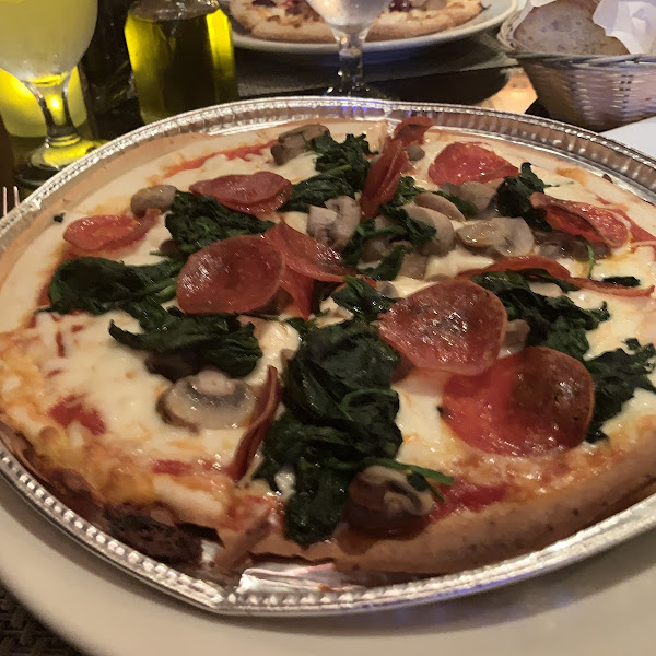 Gluten-Free Pizza at Ceci Italian Restaurant