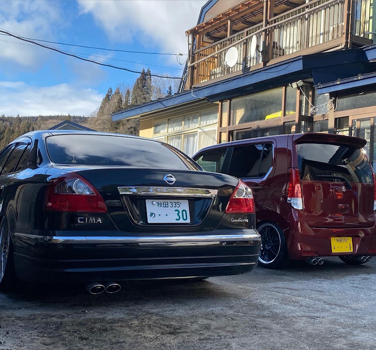 シーマの地震大丈夫でしたか？・ホイール交換・洗車・車高調整に関するカスタム事例の投稿画像1枚目
