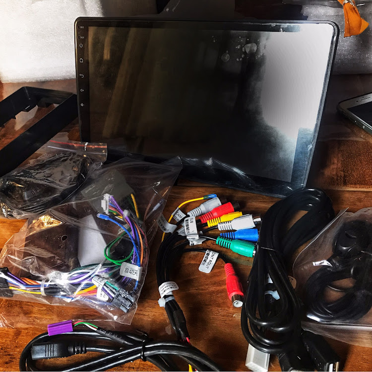 ラングラーアンリミテッドのDIY・ナビ取り付け・AppleCarPlay・Android Auto・おすすめカー用品に関するカスタム事例の投稿画像5枚目