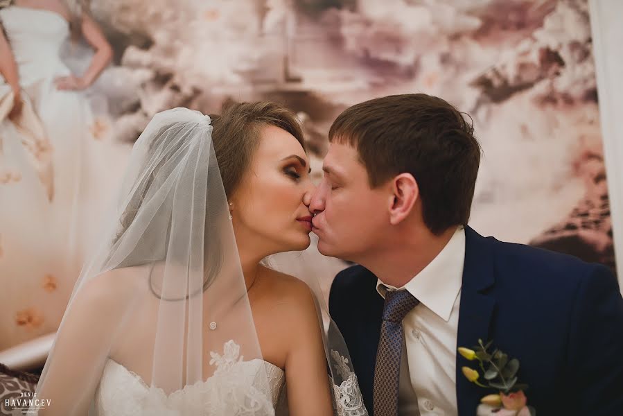 Fotógrafo de casamento Denis Khavancev (havancevdenis). Foto de 2 de novembro 2016