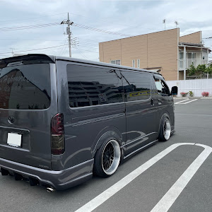 ハイエースバン KDH201V