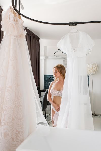 Wedding photographer Alla Odnoyko (allaodnoiko). Photo of 24 September 2019