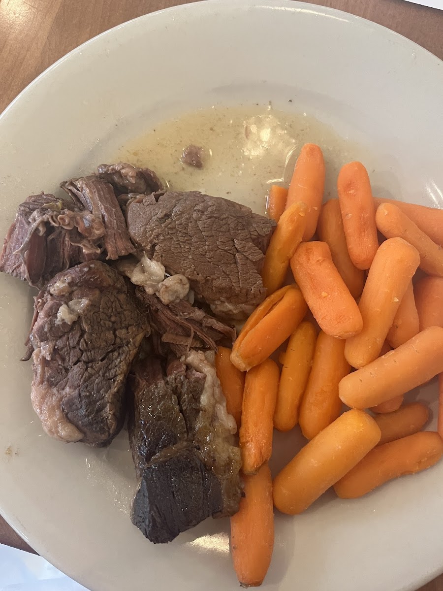 Pot roast with carrots