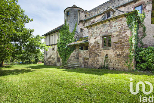 Manor 1