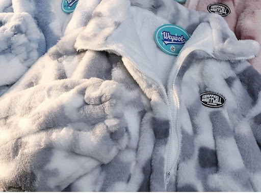 Title 8, High-quality thick and loose tie-dyed lamb wool...