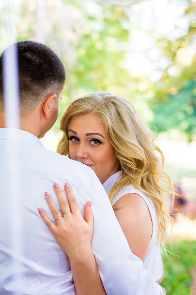 Fotografo di matrimoni Marina Agapova (agapiss). Foto del 14 agosto 2017