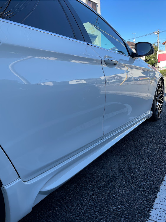 5シリーズ セダンのＢＭＷ・エナジーコンプリート・f10・ブゥードゥーライドに関するカスタム事例の投稿画像4枚目