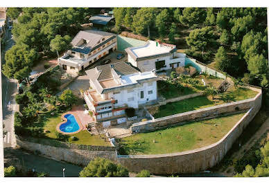 Farmhouse with pool 10