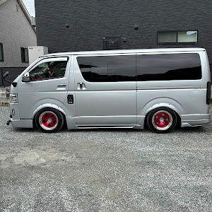 ハイエースバン GDH201V