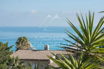 villa à Villeneuve-Loubet (06)