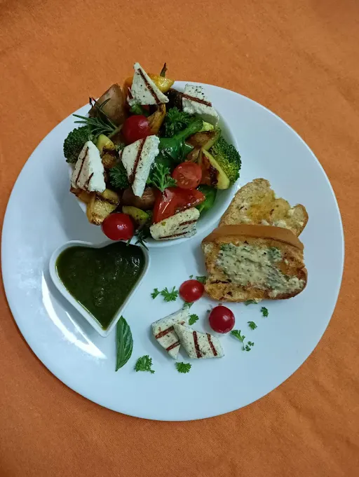 Pesto Grilled Paneer Vegetable Bowl