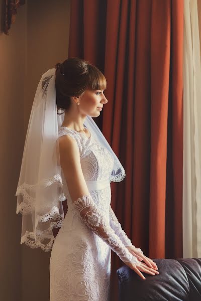 Wedding photographer Darya Miroshnikova (akta). Photo of 12 October 2015