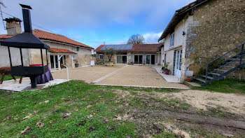 maison à Saint-Astier (24)