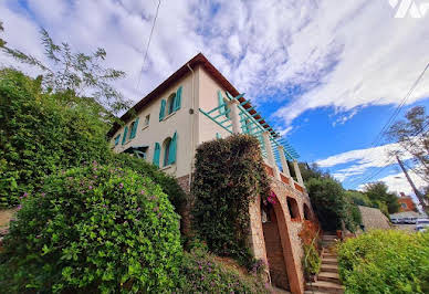 House with terrace 1