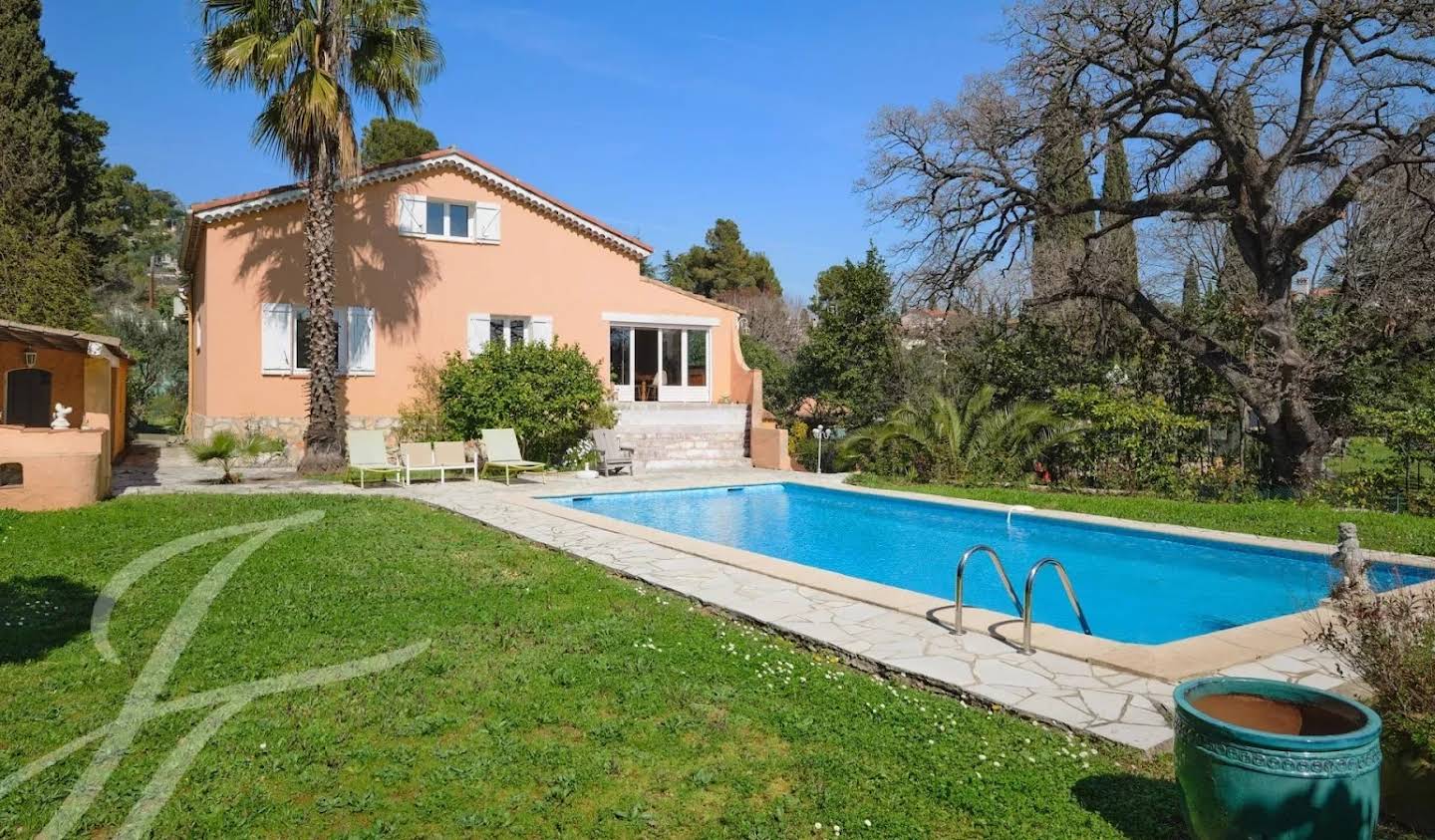 House with pool Mougins