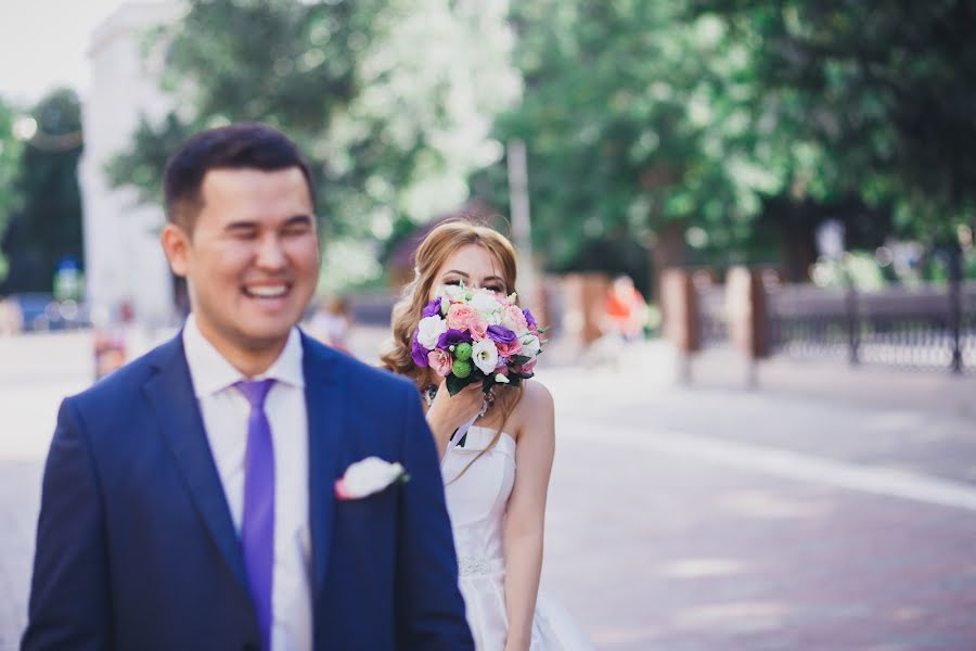 Fotógrafo de bodas Zhan Bulatov (janb). Foto del 13 de octubre 2016