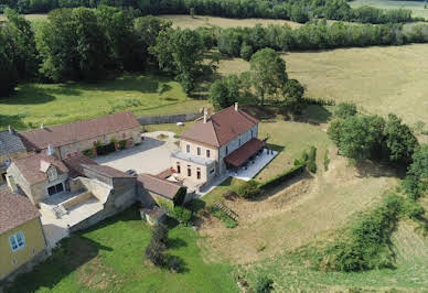 House with terrace 13