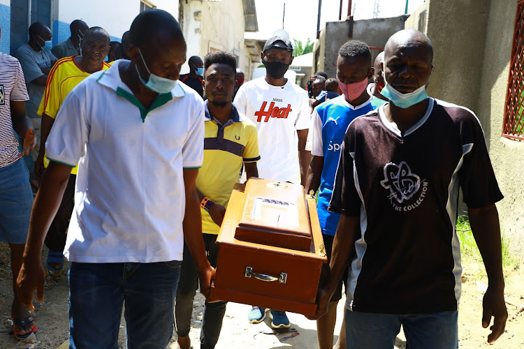 The body of Wesley Momanyi's infant being taken for burial in Mkunazini area of Mbungoni in Nyali constituency on Sunday.