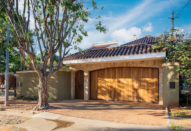 Maison avec jardin 1