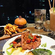 眺吧餐酒館 The Lookout Bistro & Bar