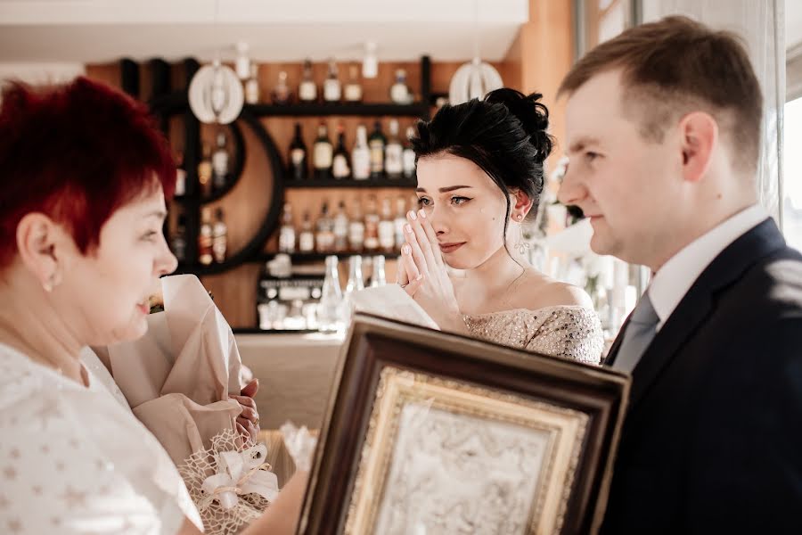 Wedding photographer Lesya Prodanik (lesyaprodanyk). Photo of 15 June 2019