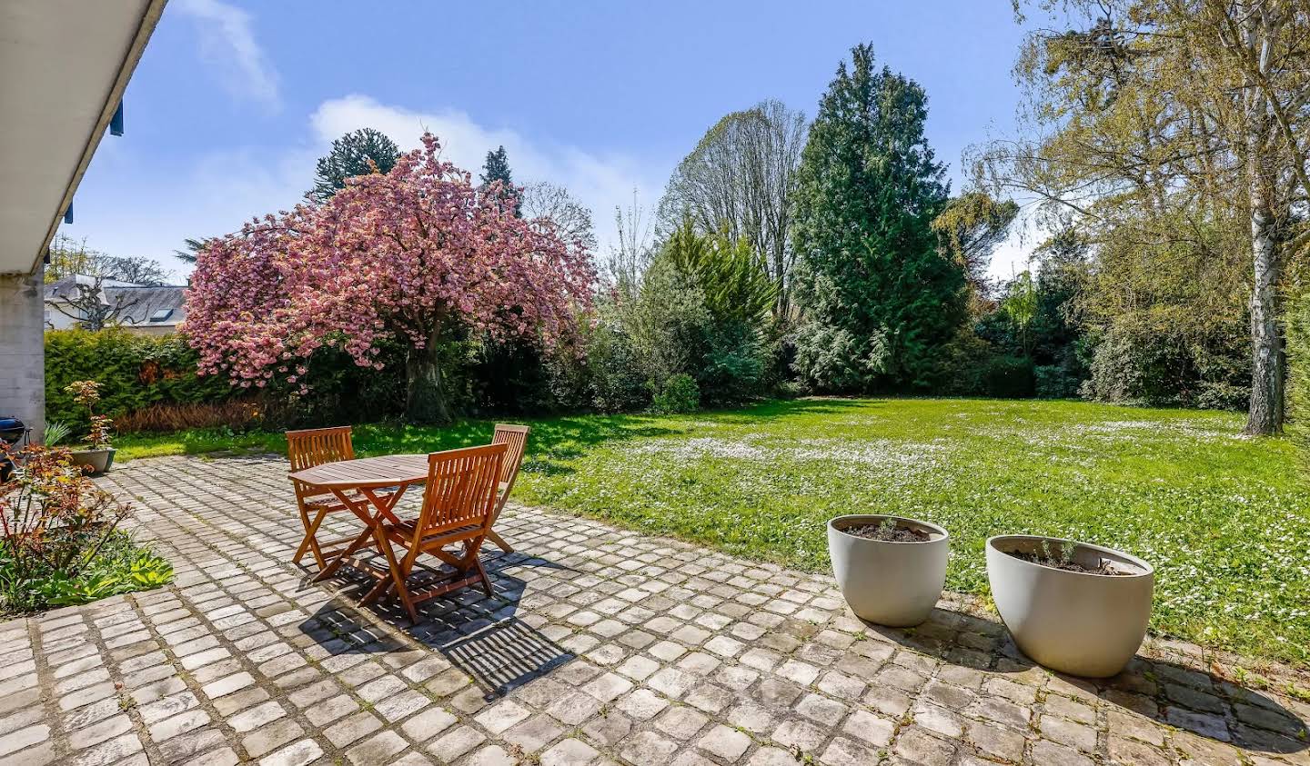 House with garden and terrace Versailles