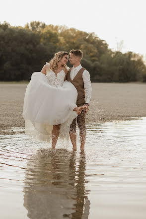 Fotografo di matrimoni Szabolcs Simon (simonboros). Foto del 19 ottobre 2022