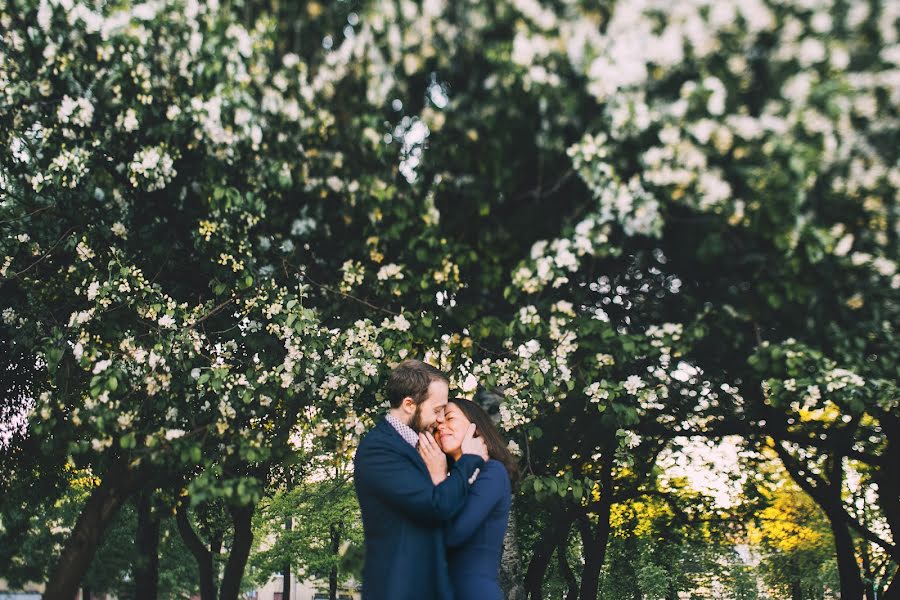 Fotógrafo de casamento Yuriy Meleshko (whitelight). Foto de 6 de junho 2017