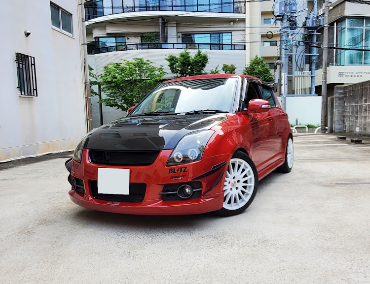 スイフトスポーツの今日も1日ご安全に！・低そうで低くない少し低い車・ツーリング楽しみ・ミスなく乗り越えます❗・燃料と心も満タンにに関するカスタム事例の投稿画像1枚目