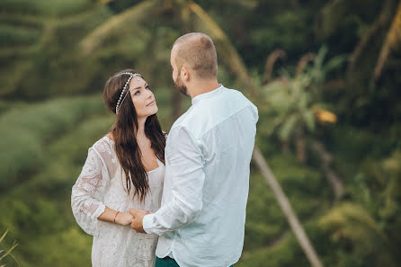 Fotógrafo de casamento Zhenya Ivkov (surfinglens). Foto de 12 de agosto 2018