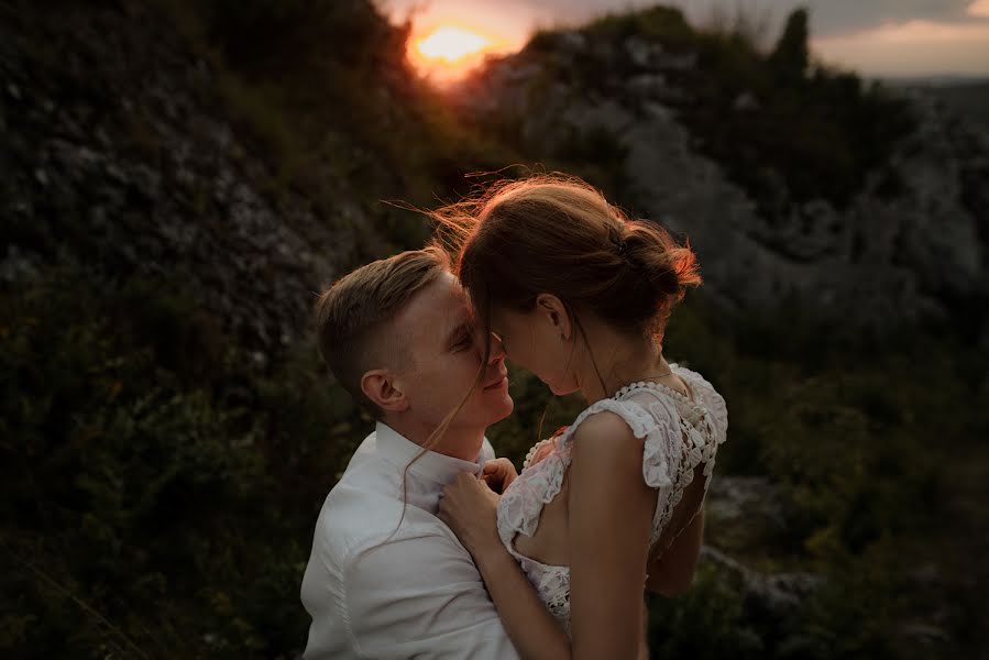 Fotografo di matrimoni Anna Krupka (annakrupka). Foto del 13 dicembre 2019