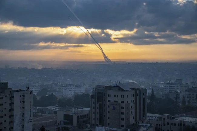 Hamas pokrenuo operaciju bez presedana raketiranjem i ubacivanjem u Izrael